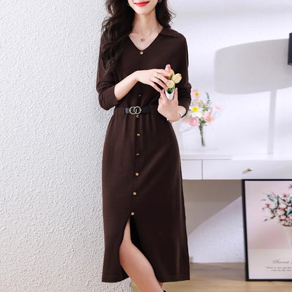 Robe chemise mi-longue pour dames avec col élégant Chic und Stil