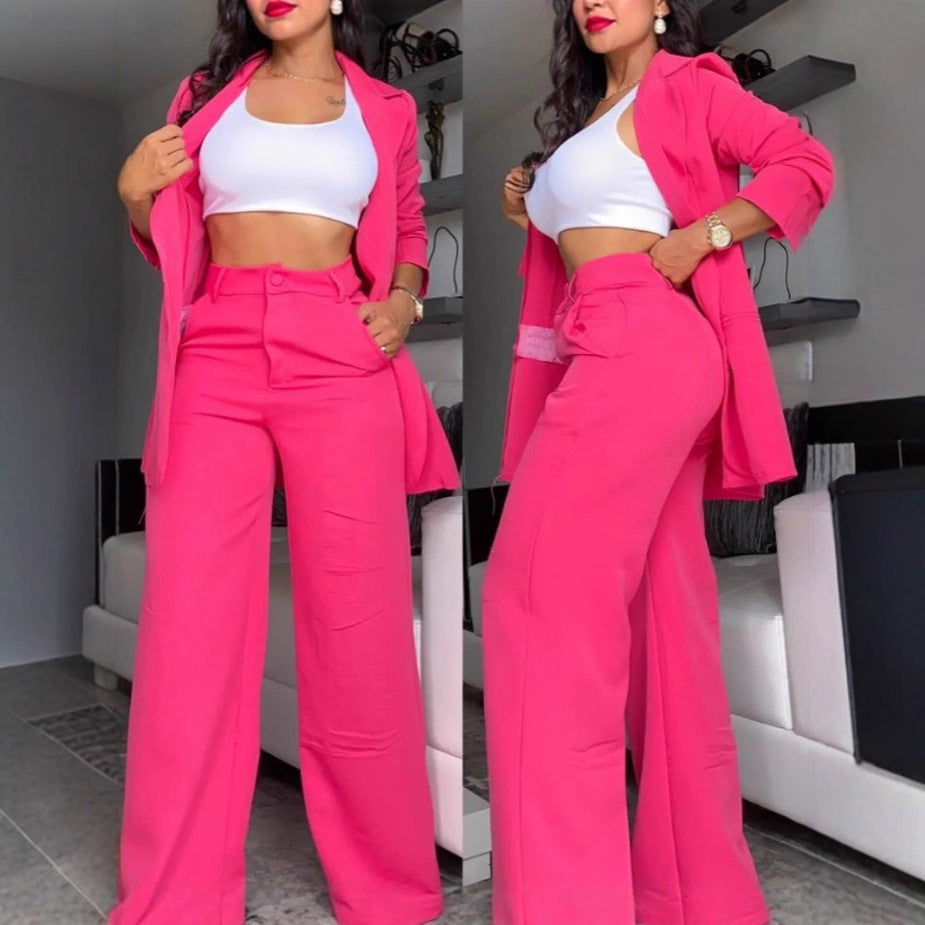 Two-piece women's business suit set with wide pants and fitted jacket Chic und Stil