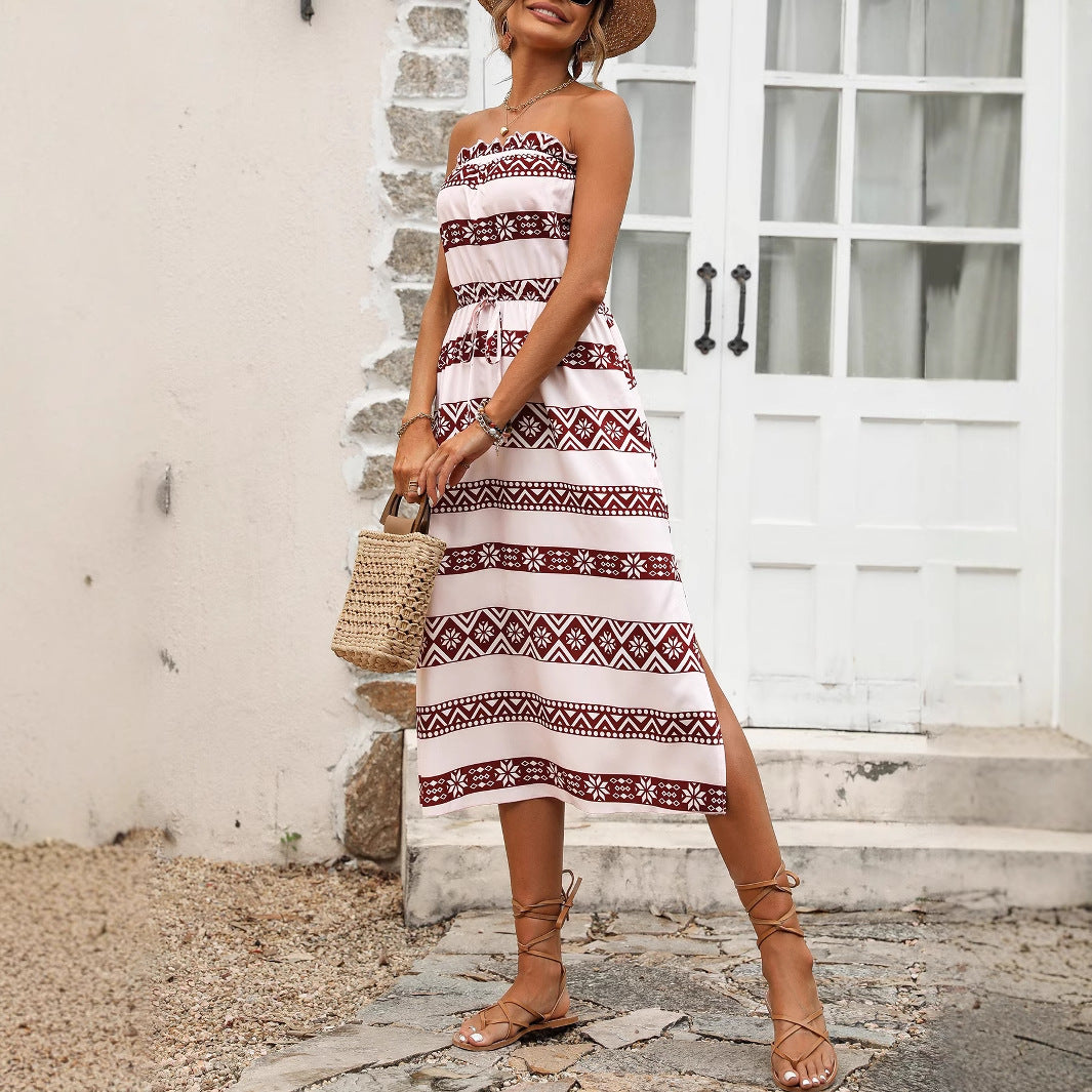 Robe maxi pour femmes avec des fronces épaules nues et une fente latérale Chic und Stil
