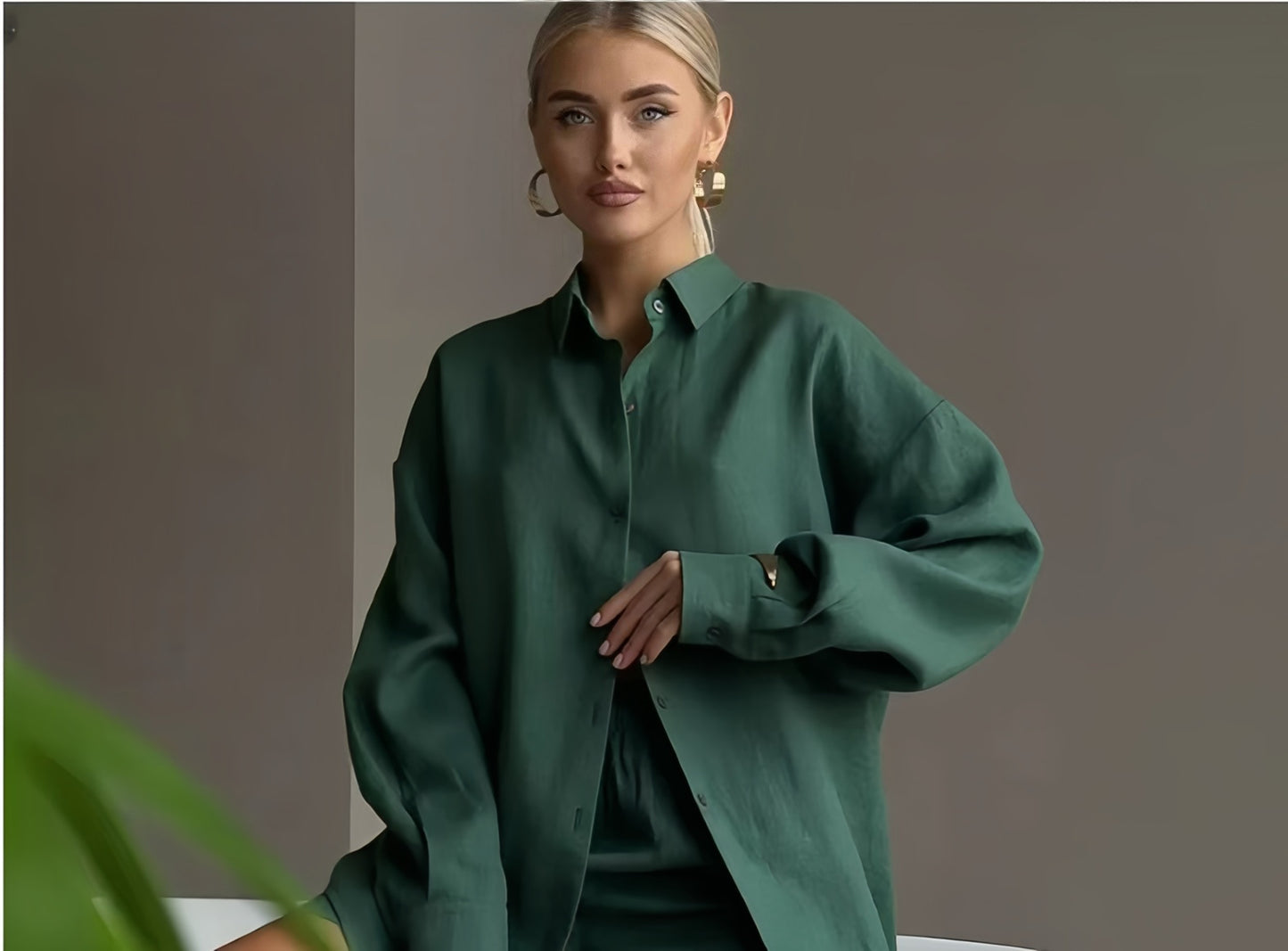 Robe chemise oversize pour femmes avec manches longues et coupe asymétrique Chic und Stil
