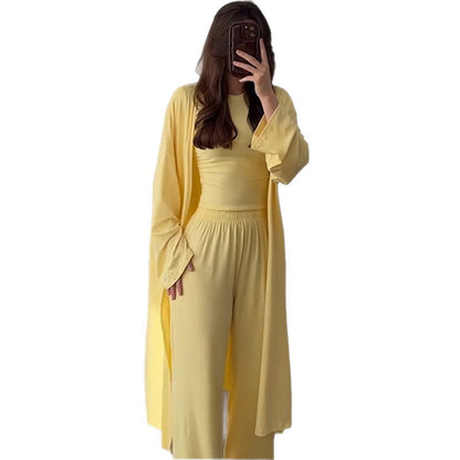 Combinaison de loungewear pour femmes avec un haut à manches longues et un pantalon palazzo large Chic und Stil