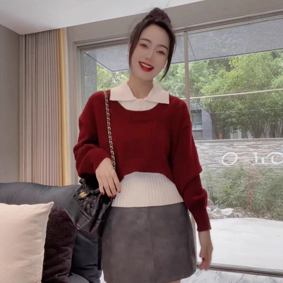 Pull court pour femmes avec des manches larges et un design structuré Chic und Stil