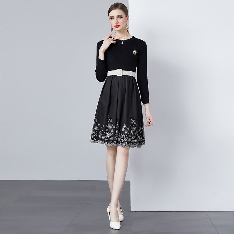 Dames Élégant Floral Ajusté et Évasé Robe Chic und Stil
