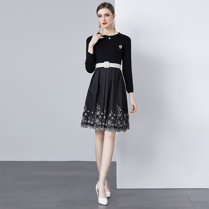 Dames Élégant Floral Ajusté et Évasé Robe Chic und Stil