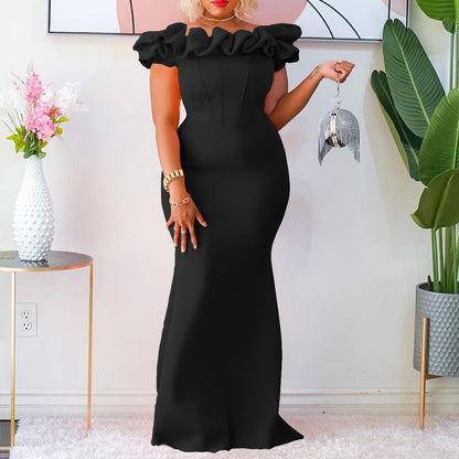 Robe de soirée ajustée pour femmes avec col voluminueux en flounces Chic und Stil
