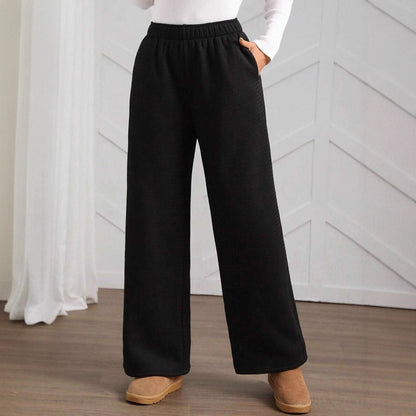 Comfortable and elegant fabric pants for ladies Chic and Style