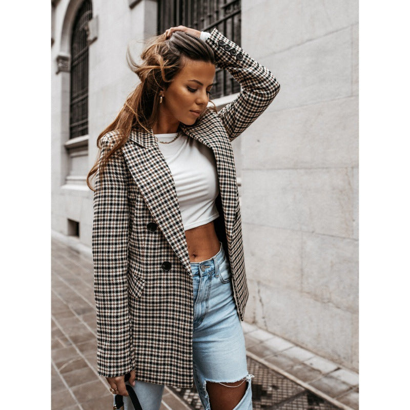 Dames Blazer surdimensionné à carreaux avec design à double boutonnage Chic und Stil