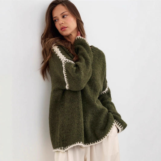 Pull en tricot douillet pour femmes avec des détails d'accent contrastants Chic und Stil