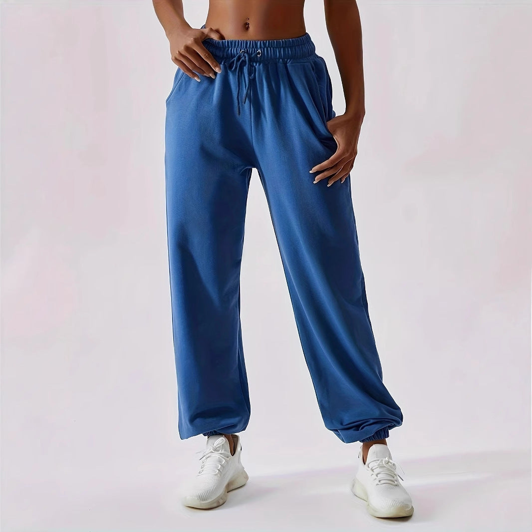 Loose sports pants for women with elastic waistband and drawstring Chic und Stil