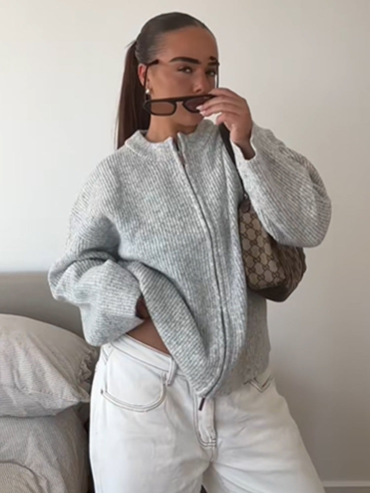 Ladies cozy pullover with high collar and zipper Chic and Style