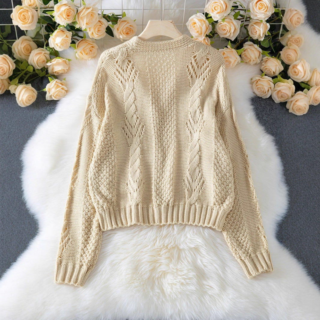 Cardigan dames avec des motifs en relief décoratifs et une coupe décontractée Chic und Stil