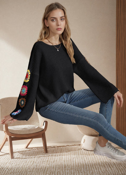 Pull en tricot rayé pour dames avec des applications de fleurs colorées Chic und Stil