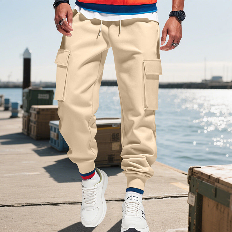 Men's cargo pants with elastic waistband and practical side pockets Chic and style