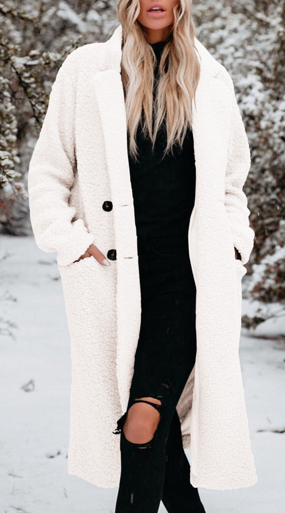 Ladies oversized teddy coat with button closure and practical pockets Chic and Style