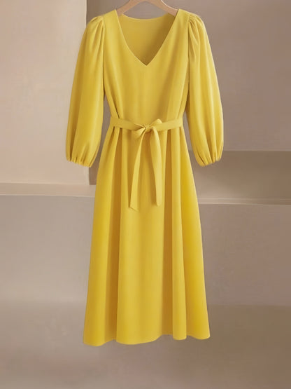 Robe maxi femme avec décolleté en V et élégantes manches bouffantes Chic und Stil