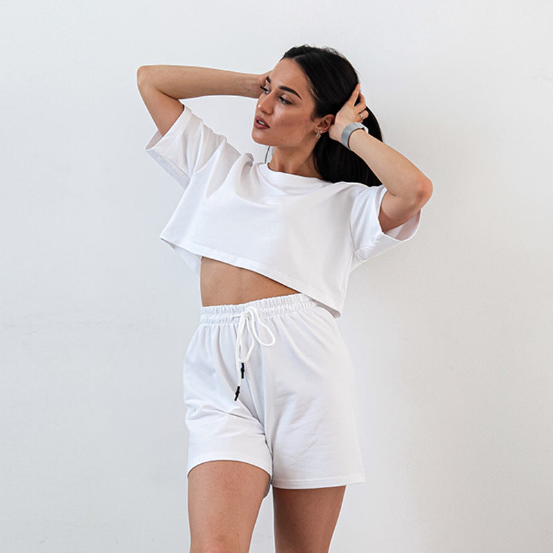 Chic and Style casual crop top and shorts set for women