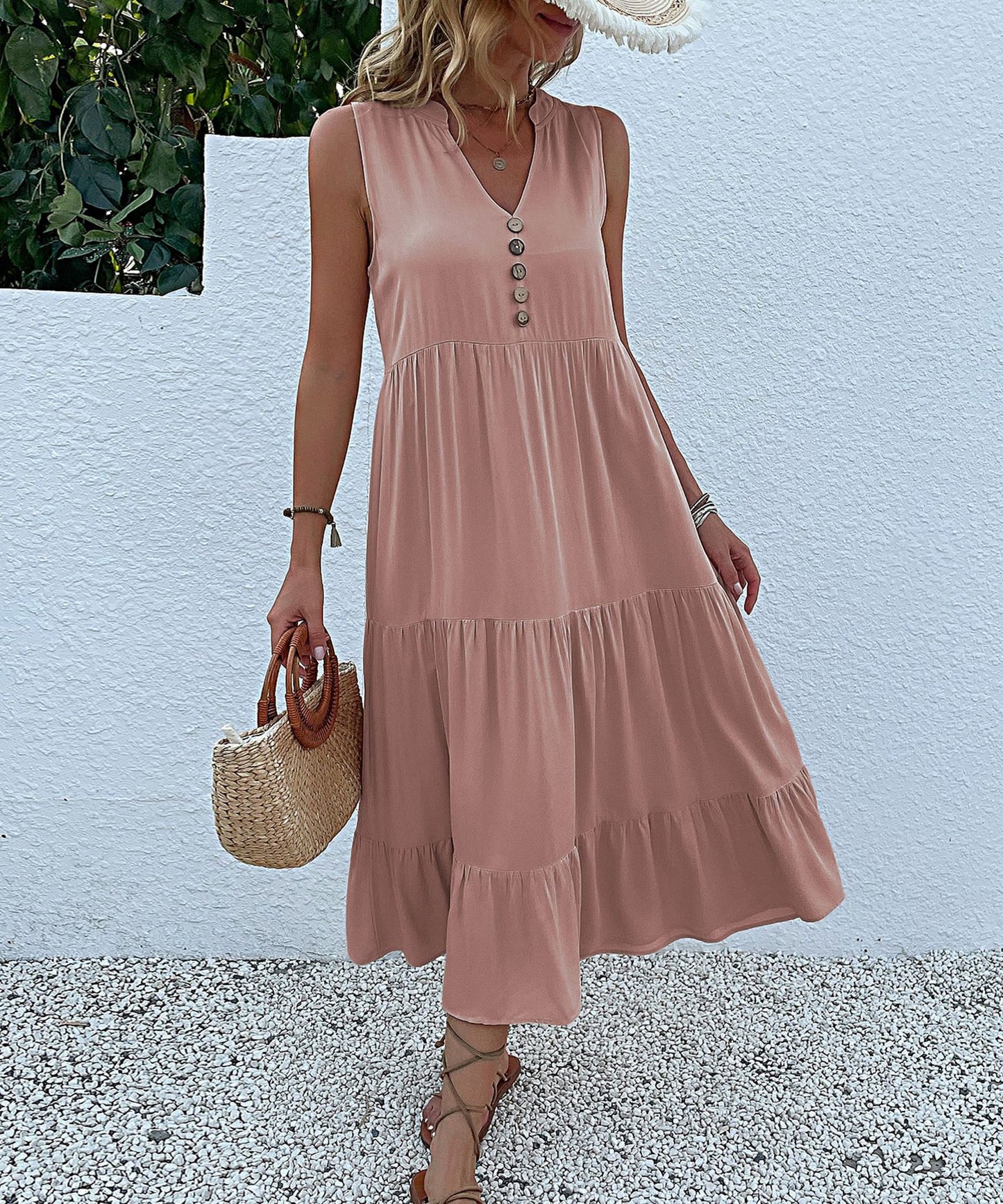 Robe maxi sans manches à volants pour femmes avec détail bouton Chic und Stil