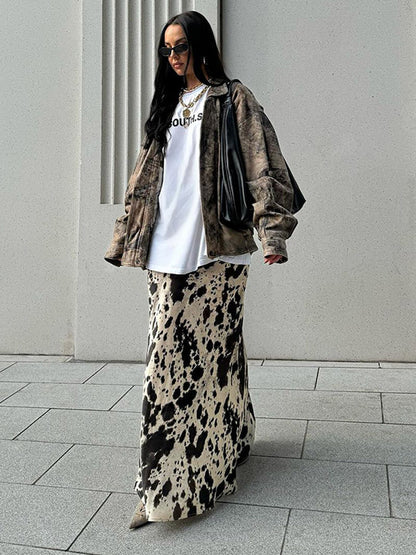 A-line skirt for women with a stylish animal print Chic und Stil