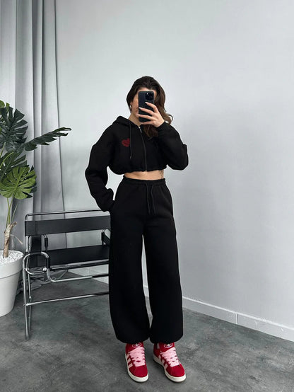 Casual cropped hoodie set for women with wide jogger pants Chic and Style