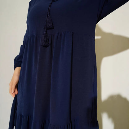Robe maxi femme avec jupe volumineuse et fines franges Chic und Stil