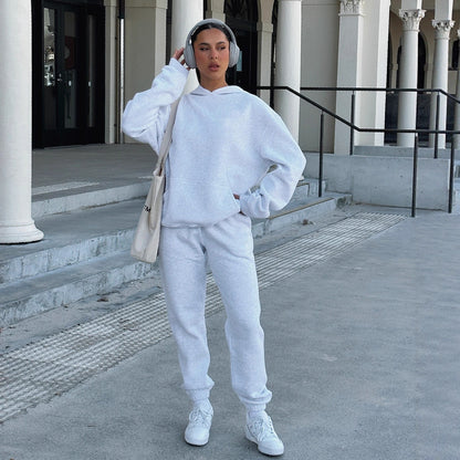 Women oversized casual hoodie with kangaroo pocket and chic tracksuit pants set