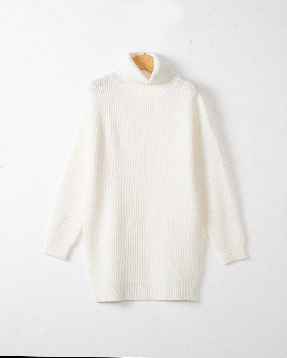Robe en tricot épais pour femmes avec col montant et coupe ample Chic und Stil
