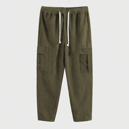 Comfortable cargo sweatpants for men with elastic waistband and side pockets Chic and Style