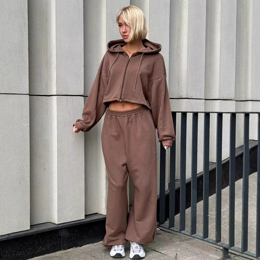 Oversized casual hoodie set for women and wide jogger pants Chic und Stil