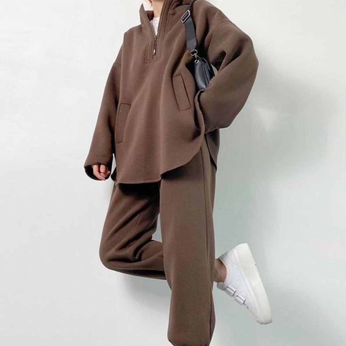 Dames Ensemble de Fleece Sportif avec col montant moderne et poches pratiques Chic und Stil