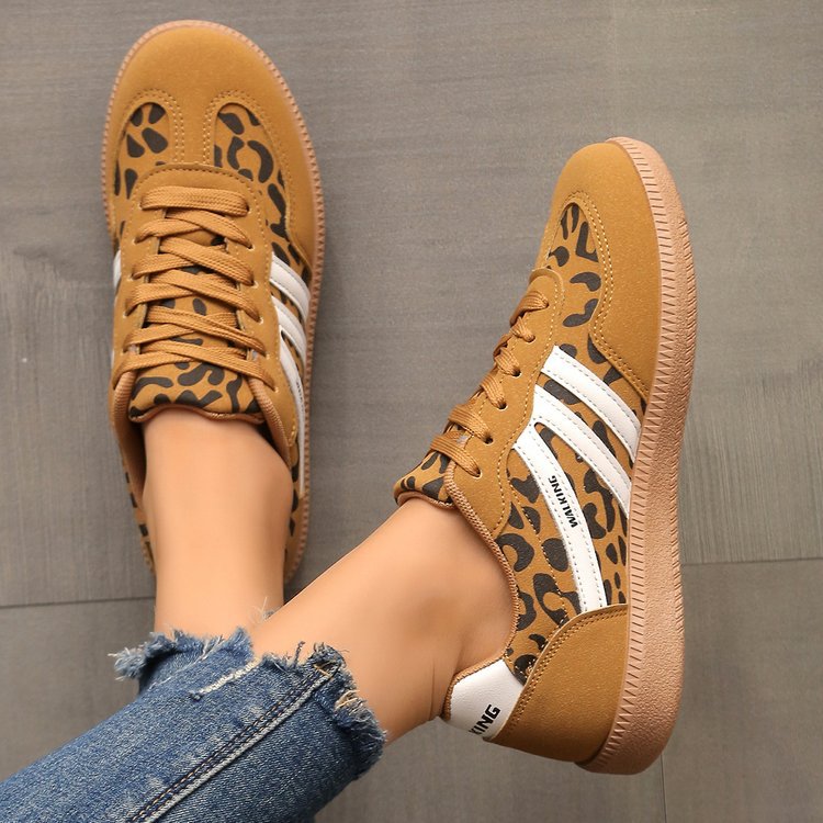 Baskets scintillantes pour dames avec une tige à la mode et une semelle confortable Chic und Stil