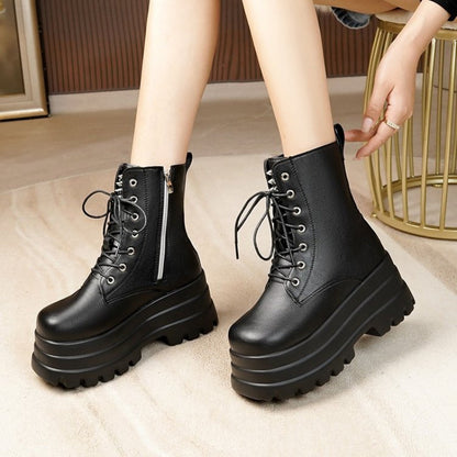 Bottes à plateau pour femmes avec profil de semelle robuste et talon haut Chic und Stil