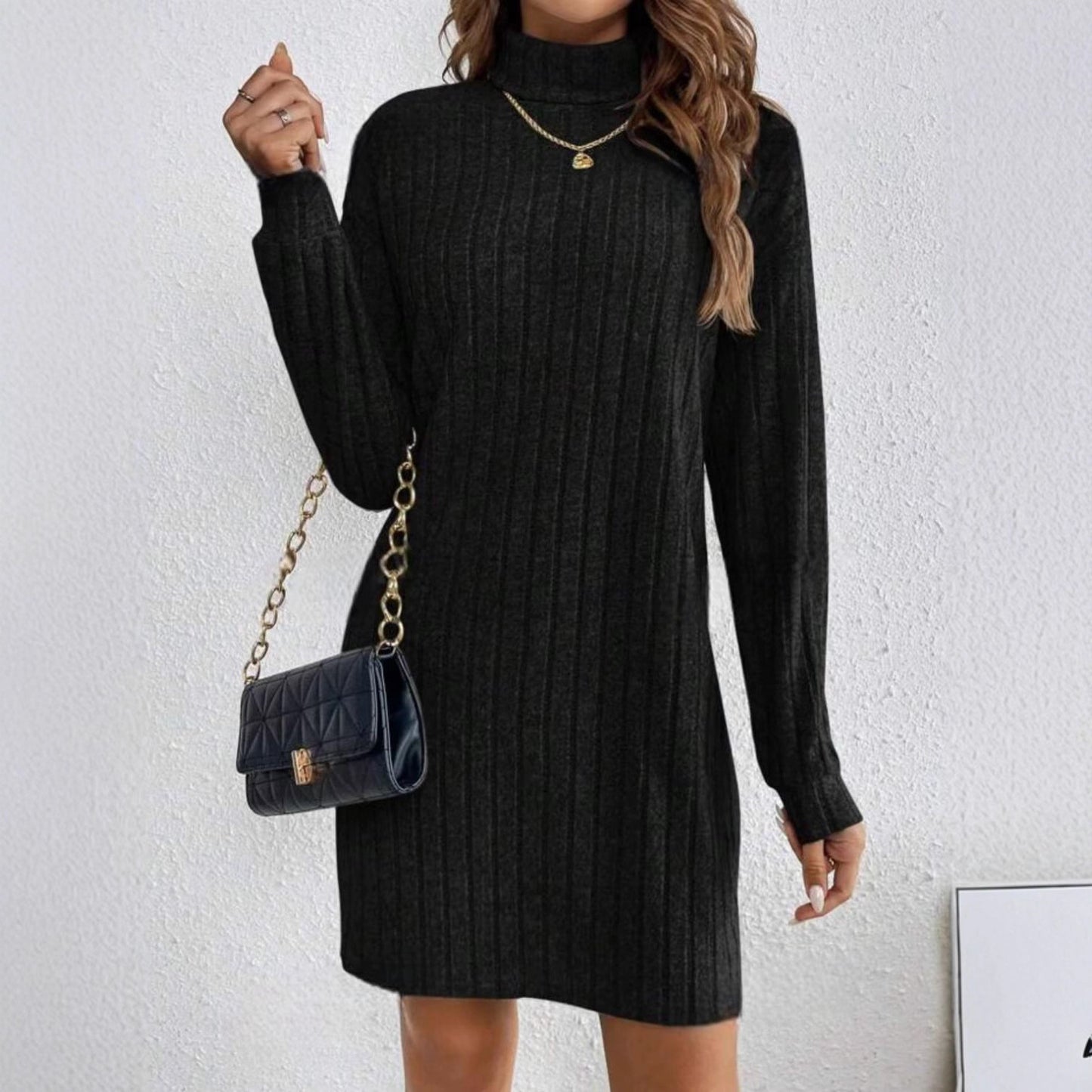 Robe en tricot pour femmes avec col roulé et motif en côtes Chic und Stil