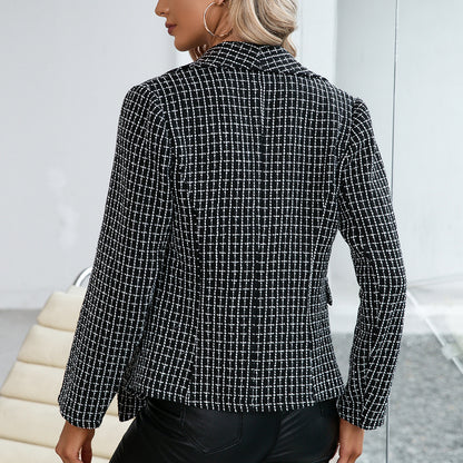 Blazer élégant à double boutonnage pour femmes à motif écossais et silhouette féminine Chic und Stil