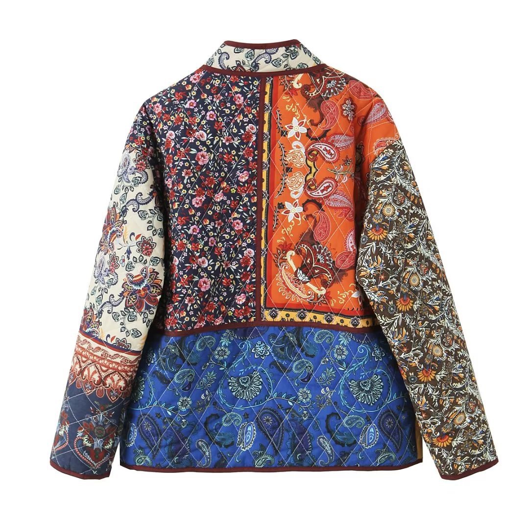 Dame veste matelassée Patchwork avec poches pratiques et motif coloré Chic und Stil