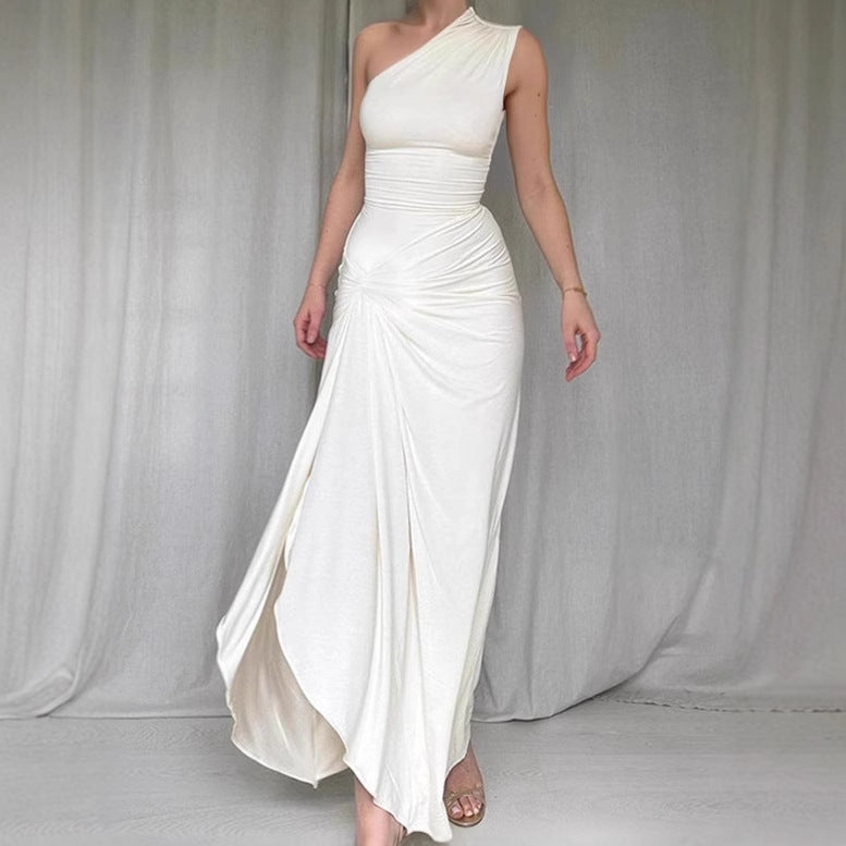 Robe maxi élégante pour femmes avec coupe asymétrique et design sculptant Chic und Stil