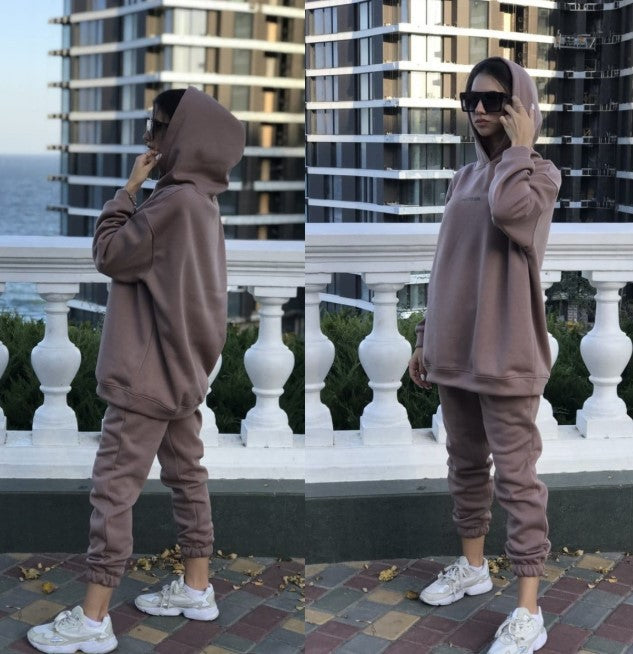 Women's oversized hoodie and jogger pants set Chic and Style