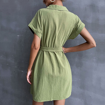 Robe chemise à boutonnière pour femmes avec ceinture à nouer Chic und Stil