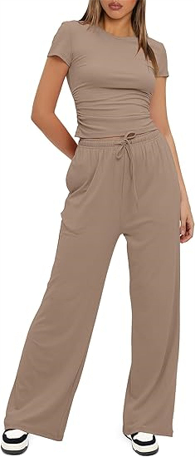 Casual set for women with crop top and wide pants Chic und Stil
