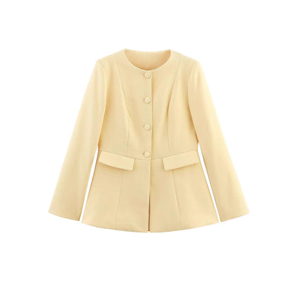 Trendy short jacket for women with textured design Chic and Style