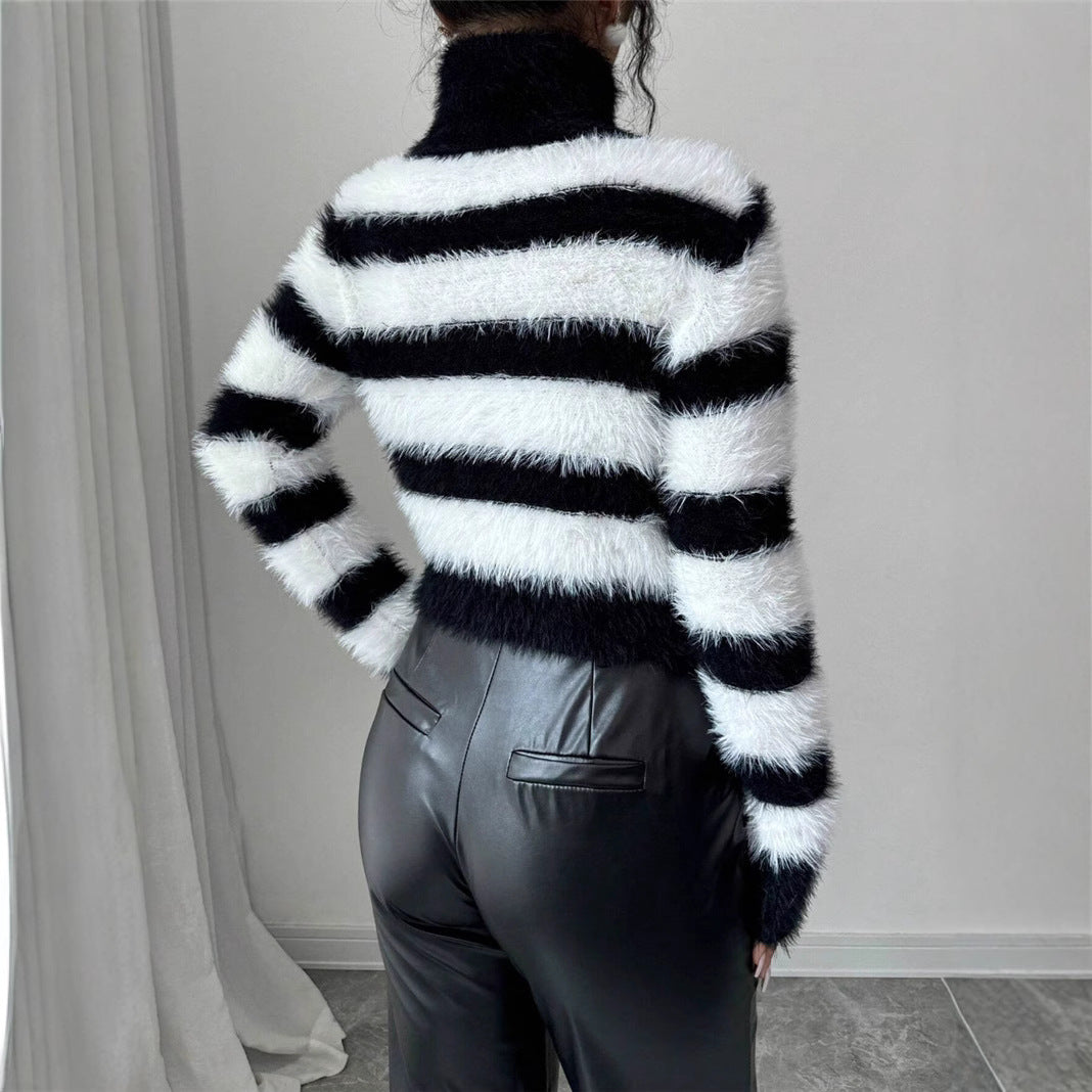 Pull en tricot à la mode pour femmes avec un design rayé tendance et un col haut Chic und Stil