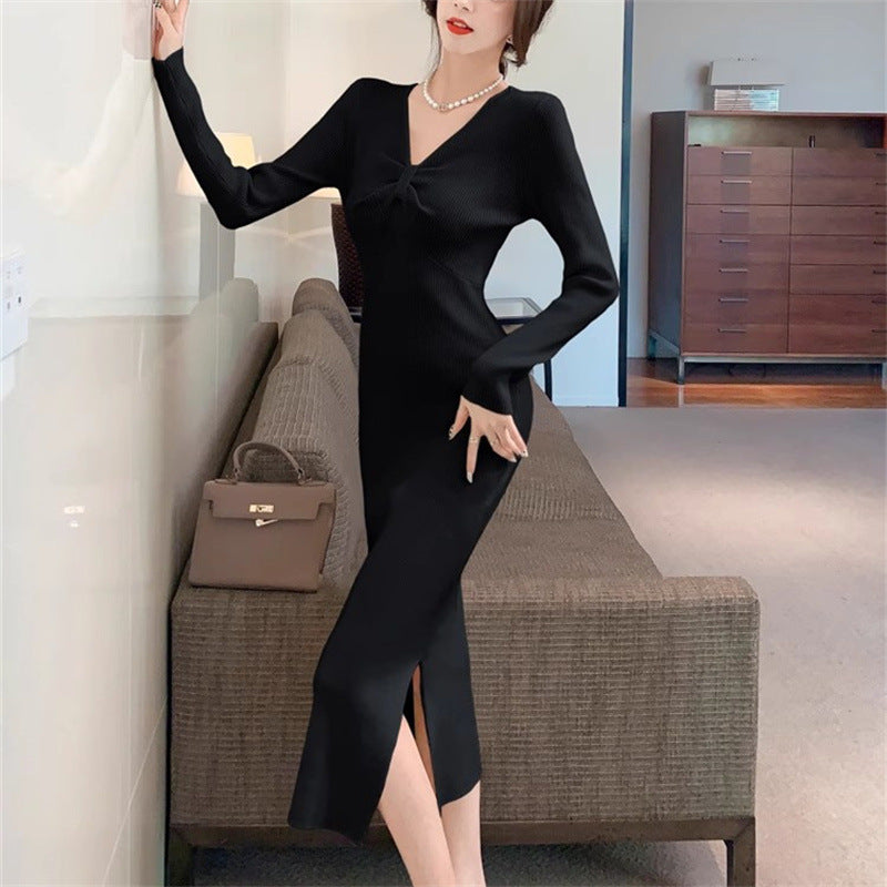 Robe en tricot pour femmes avec décolleté V plongeant et élégante structure côtelée Chic und Stil
