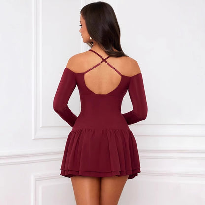Robe mini séduisante pour femmes avec manches longues et décolleté plongeant Chic und Stil
