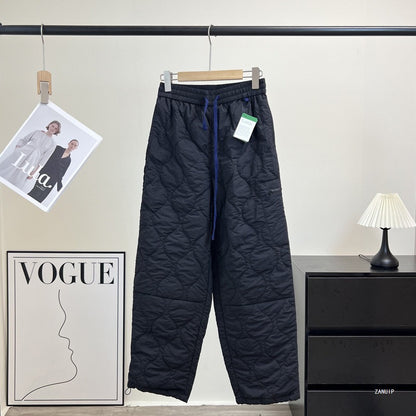 Pantalons de loisirs matelassés pour femmes avec taille élastique et poches latérales pratiques Chic & Stil