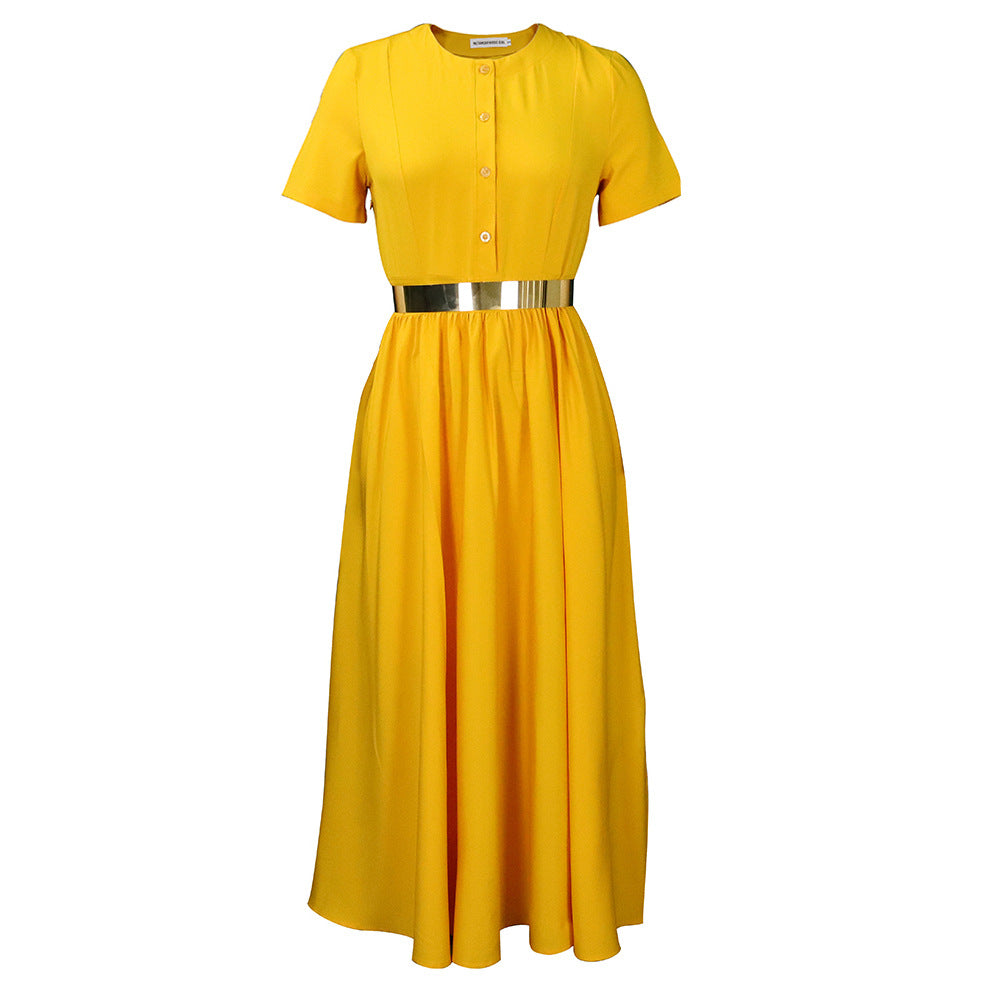 Dames Robe Maxi Élégante avec Boutonnage et Ceinture Glamour Chic und Stil