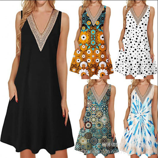 Robe maxi aérienne pour femmes avec un motif floral coloré et décolleté en V Chic und Stil