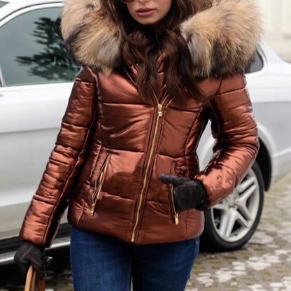 Dame veste matelassée avec col en fourrure luxueux et poches pratiques Chic und Stil