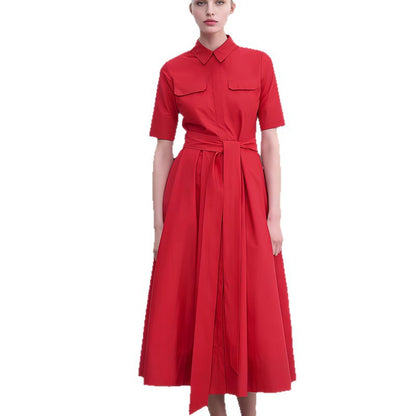 Robe chemise pour femmes avec ceinture cintrée et détails classiques Chic und Stil