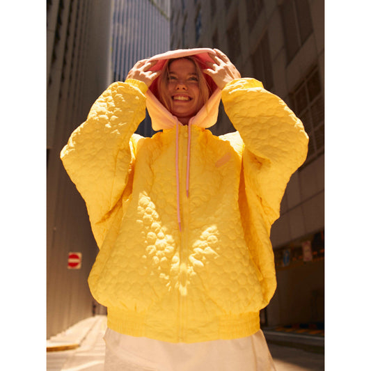 Dame oversized Quiltjacke Chic und Stil