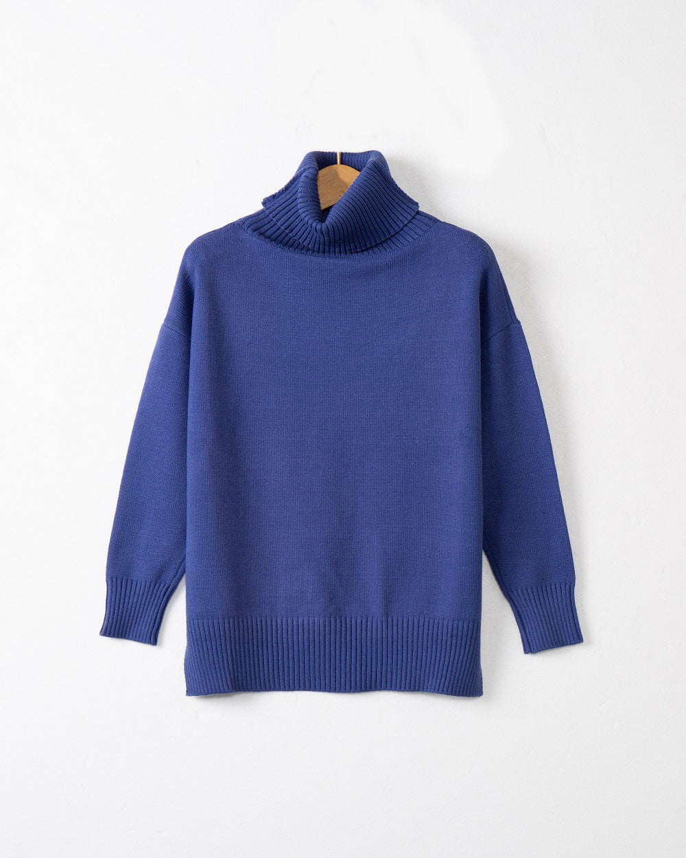 Pull décontracté pour femmes avec col montant et coupe large Chic und Stil