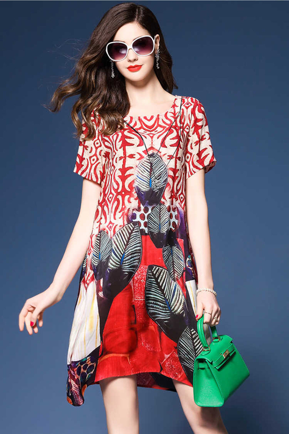 Robe en A ligne imprimé artistique Chic und Stil pour femmes